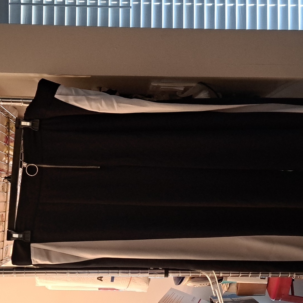 BUY 4 $26.   BELLE & SKY XL WIDE LEG PANTS EUC